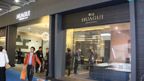 華桂家具接受畢加展覽采訪，亮相廣州家具展